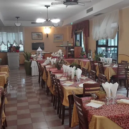 Hotel Jura 2*